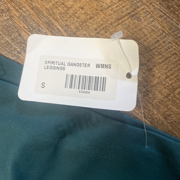 SPIRITUAL GANGSTER LOVE LEGGINGS IN DARK GREEN W/SPELLOUT IN REFLECTIVE VINYL - Picture 11 of 12